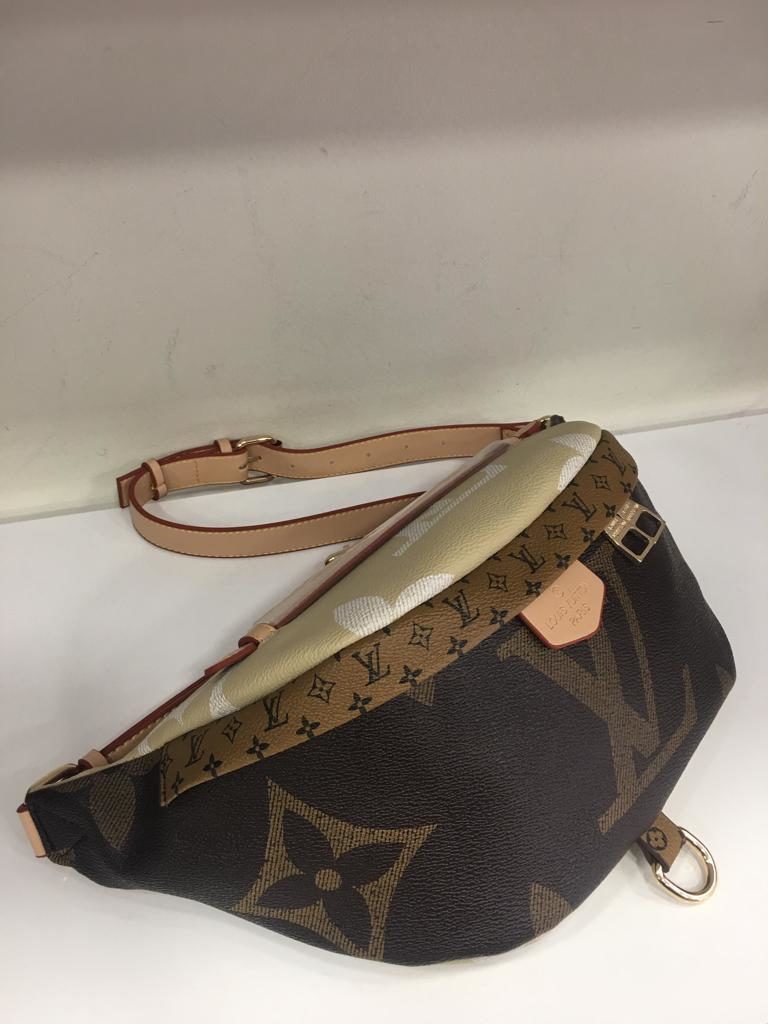 louis vuitton canta suni deri bumbag bel cantasi monogram cift tarafli vizon kahve 37x14cm