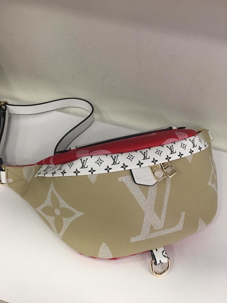louis vuitton canta suni deri bumbag bel cantasi monogram cift tarafli vizon kirmizi 37x14cm