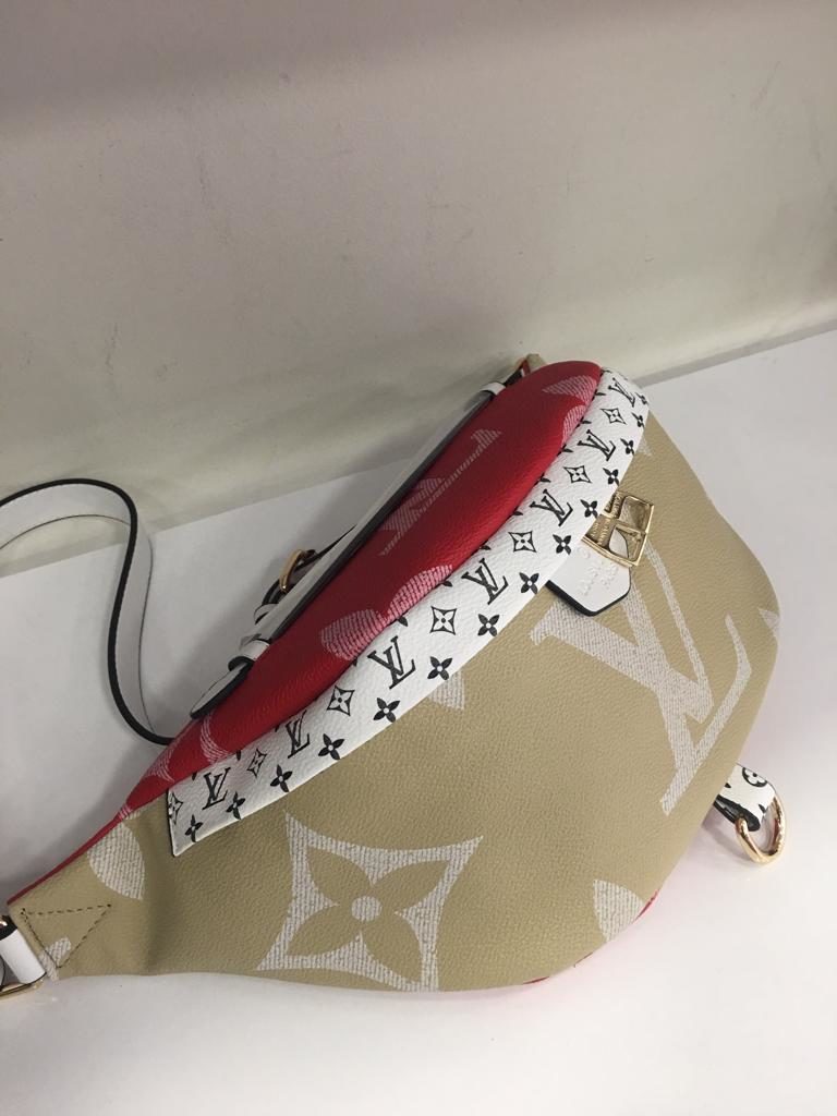 louis vuitton canta suni deri bumbag bel cantasi monogram cift tarafli vizon kirmizi 37x14cm