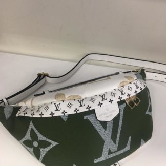 louis vuitton canta suni deri bumbag bel cantasi monogram cift tarafli yesil beyaz37x14cm