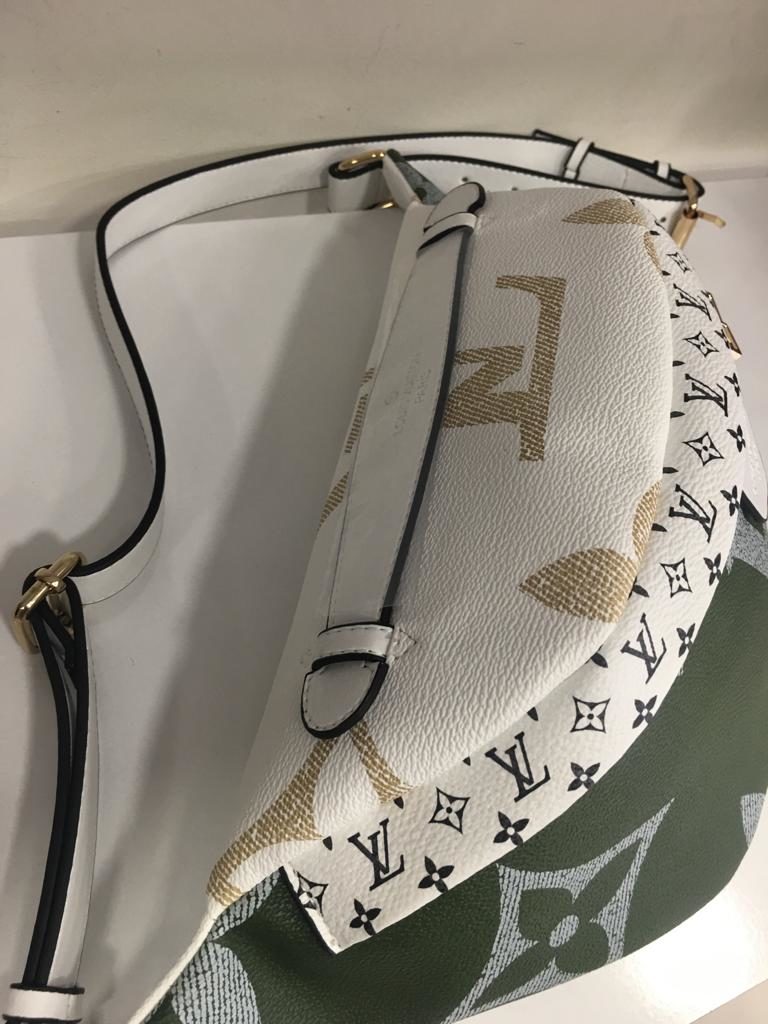 louis vuitton canta suni deri bumbag bel cantasi monogram cift tarafli yesil beyaz37x14cm