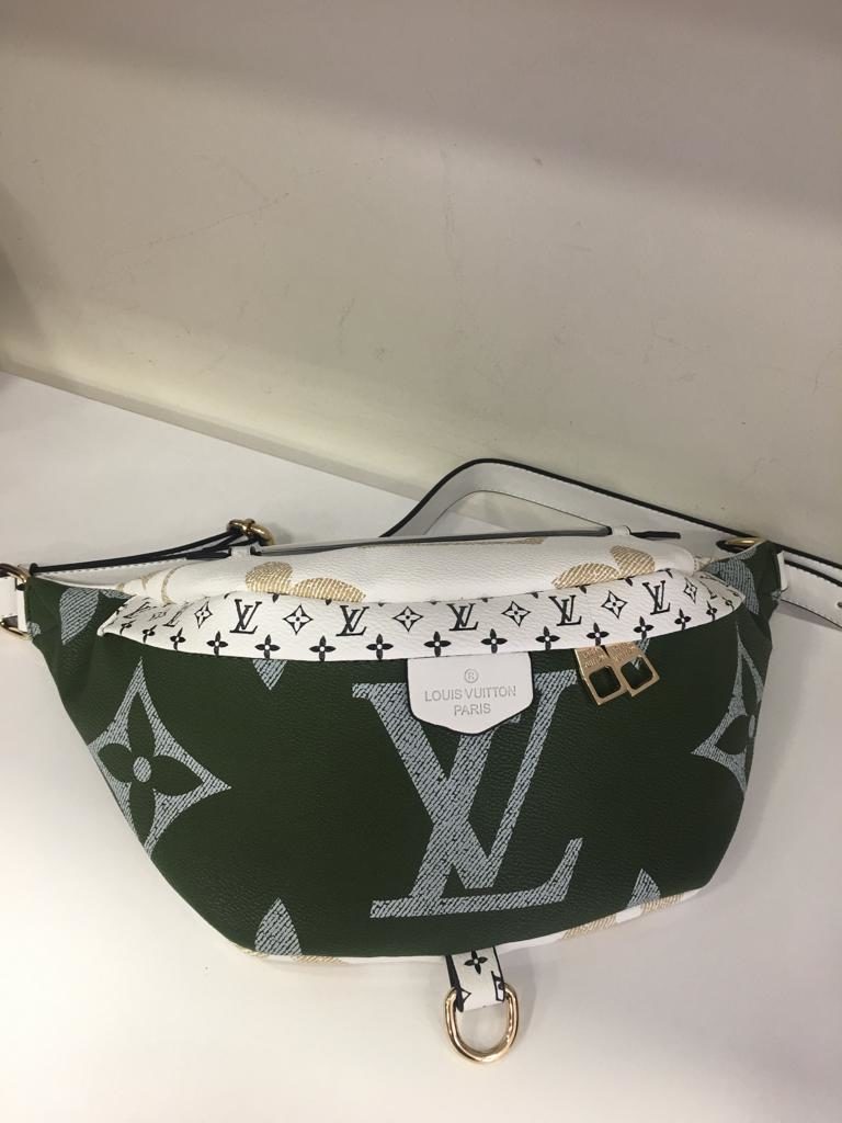 louis vuitton canta suni deri bumbag bel cantasi monogram cift tarafli yesil beyaz37x14cm
