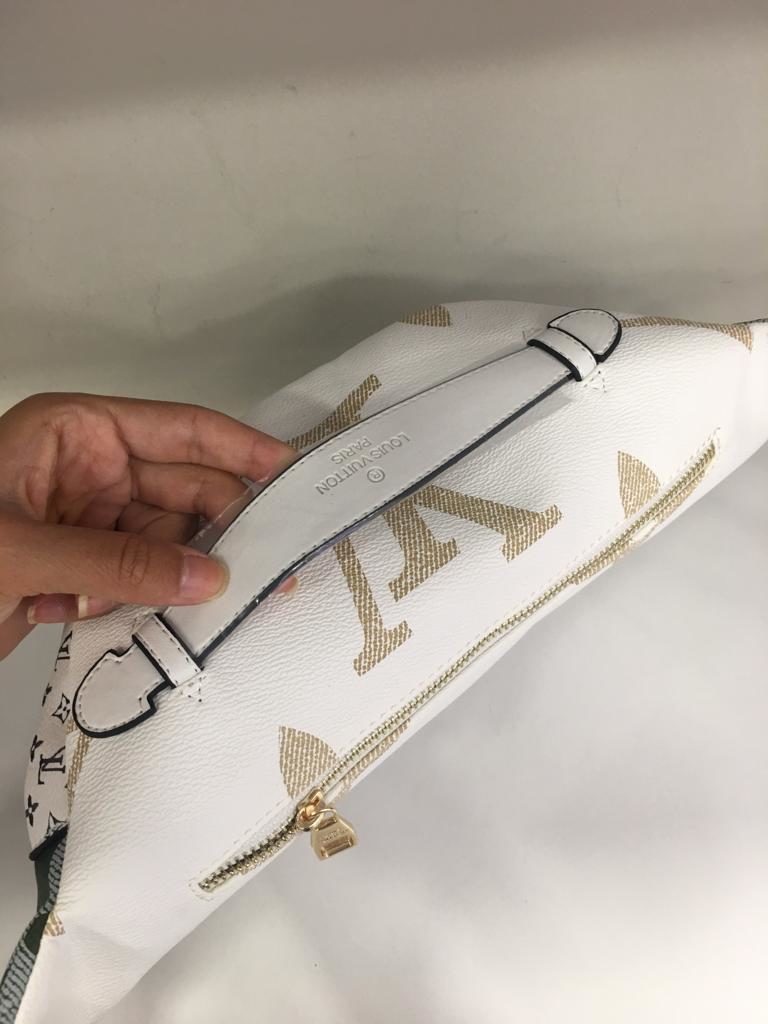 louis vuitton canta suni deri bumbag bel cantasi monogram cift tarafli yesil beyaz37x14cm