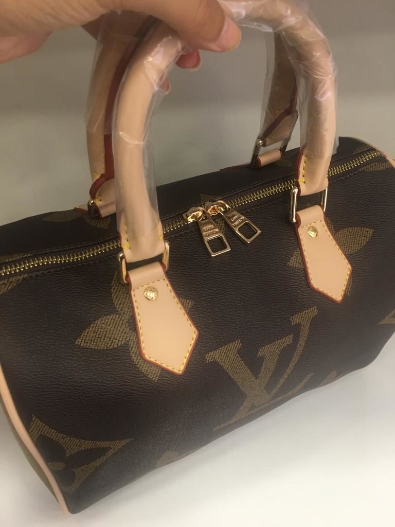 louis vuitton canta suni deri speedy monogram buyuk logo 30cm cift tarafli