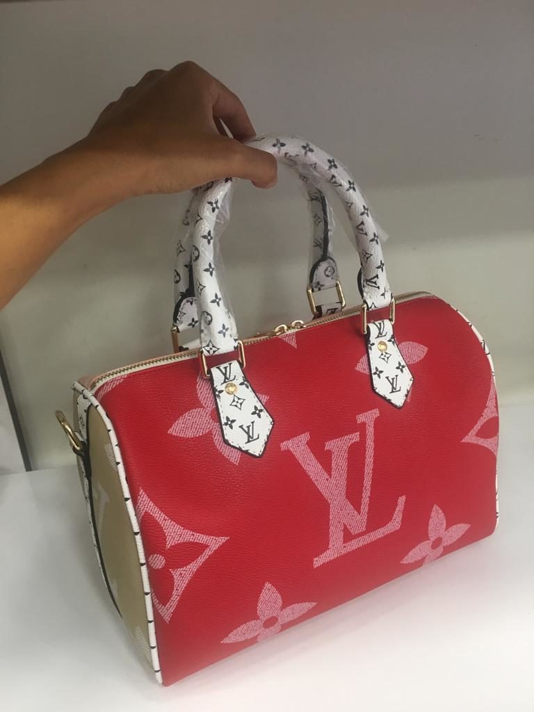 louis vuitton canta suni deri speedy monogram buyuk logo 30cm cift tarafli pudra kirmizi