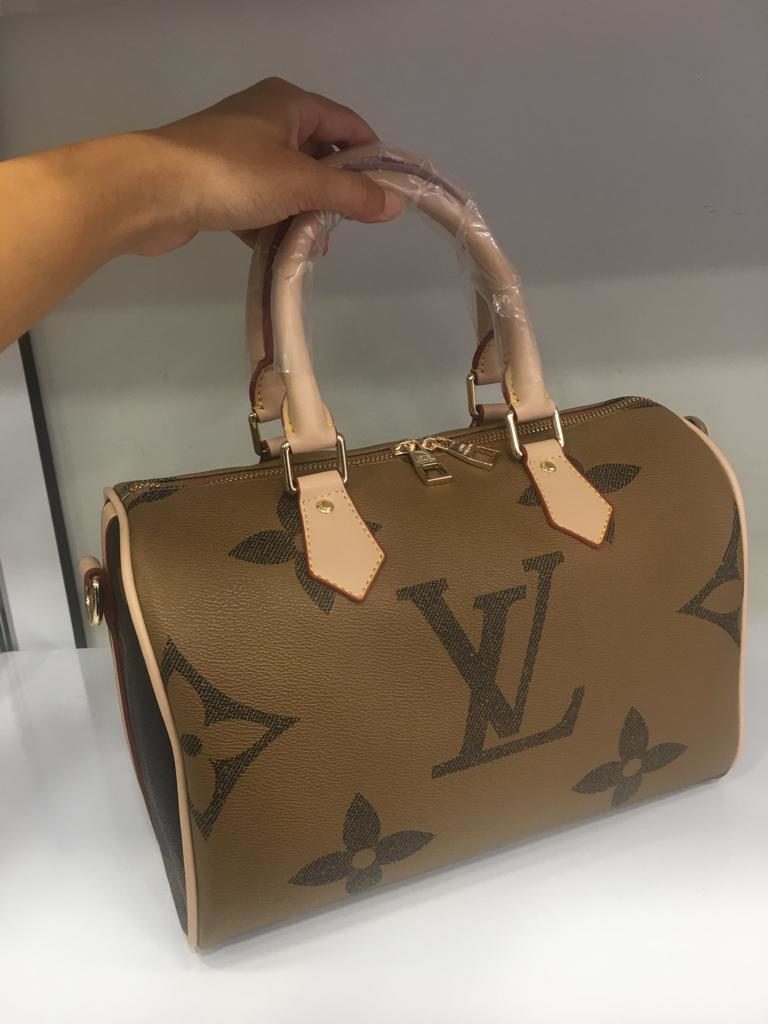 louis vuitton canta suni deri speedy monogram buyuk logo 30cm cift tarafli taba kahve