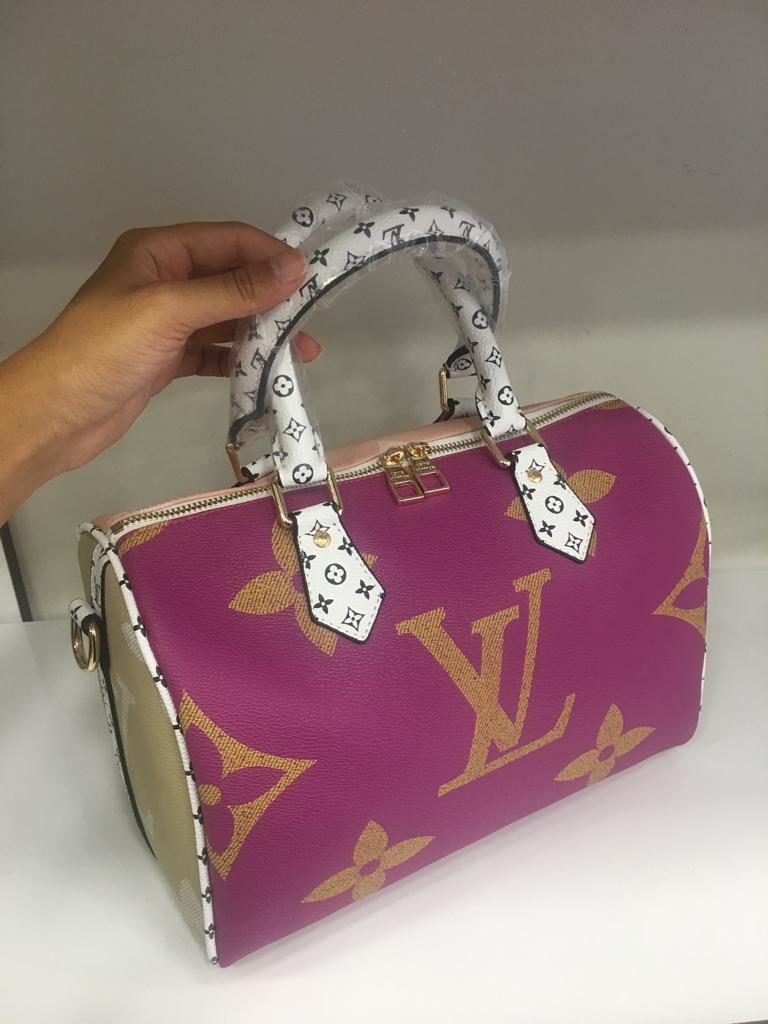 louis vuitton canta suni deri speedy monogram fusya pembe buyuk logo 30cm cift tarafli