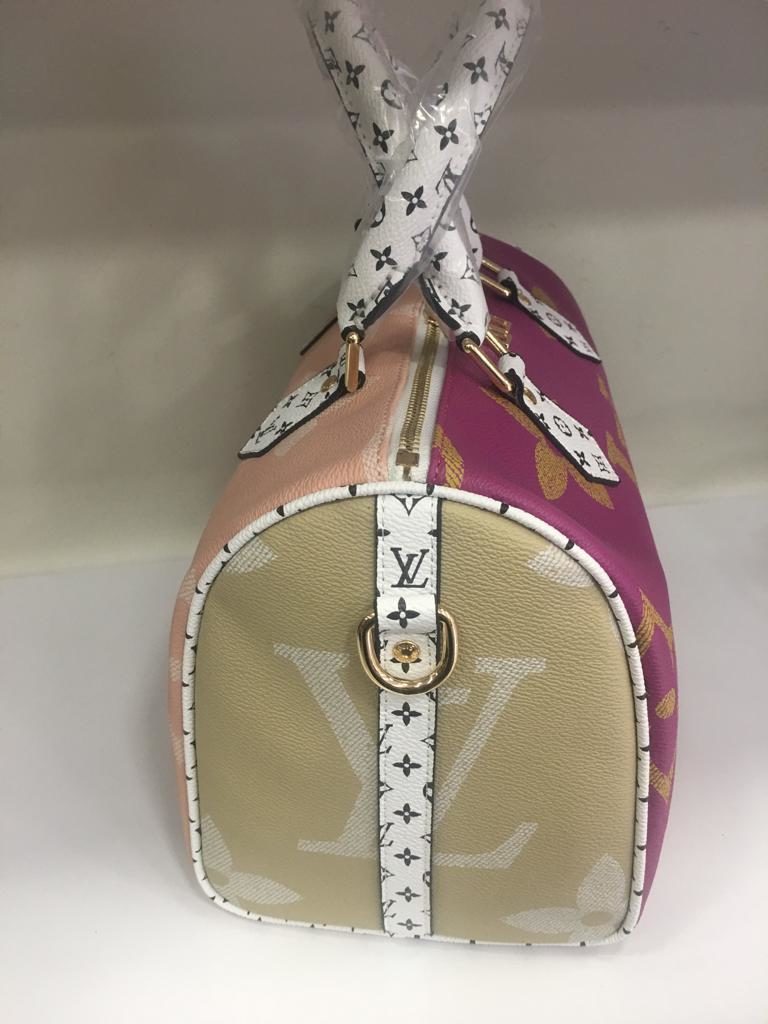 louis vuitton canta suni deri speedy monogram fusya pembe buyuk logo 30cm cift tarafli