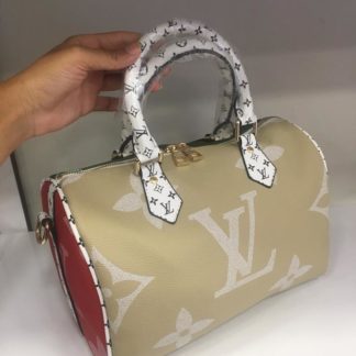 louis vuitton canta suni deri speedy monogram vizon yesil buyuk logo 30cm cift tarafli