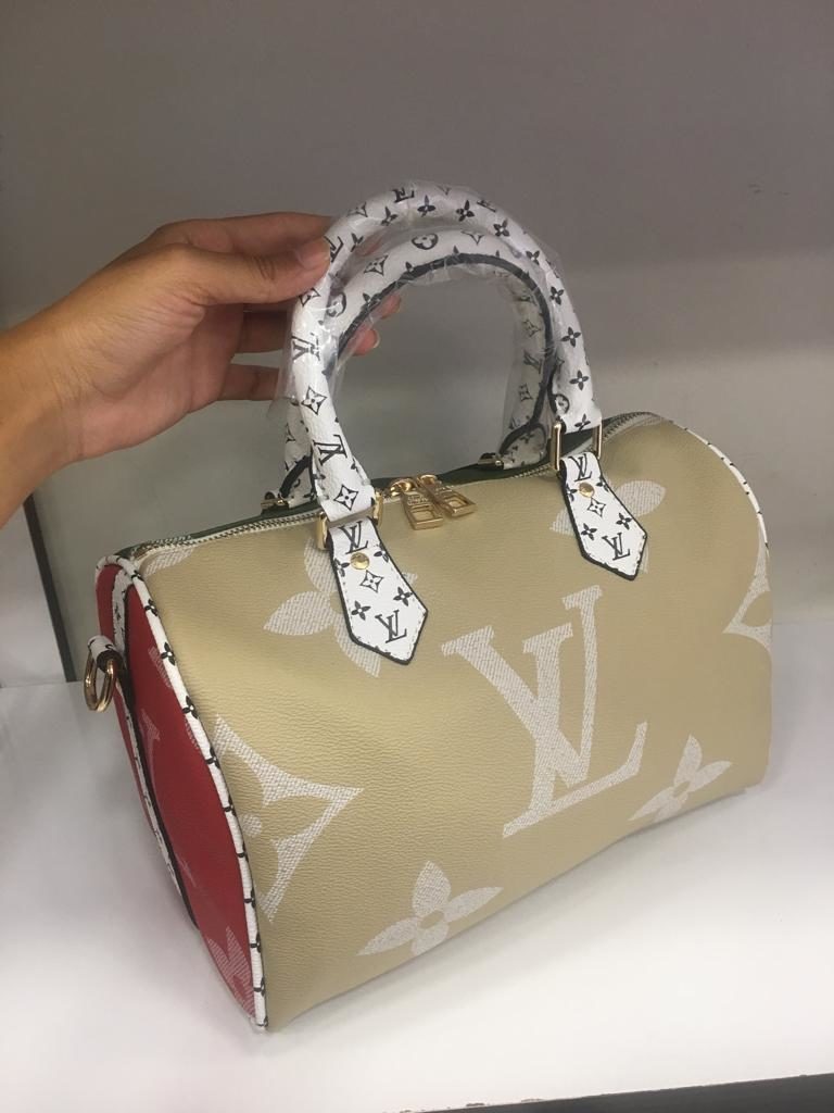 louis vuitton canta suni deri speedy monogram vizon yesil buyuk logo 30cm cift tarafli