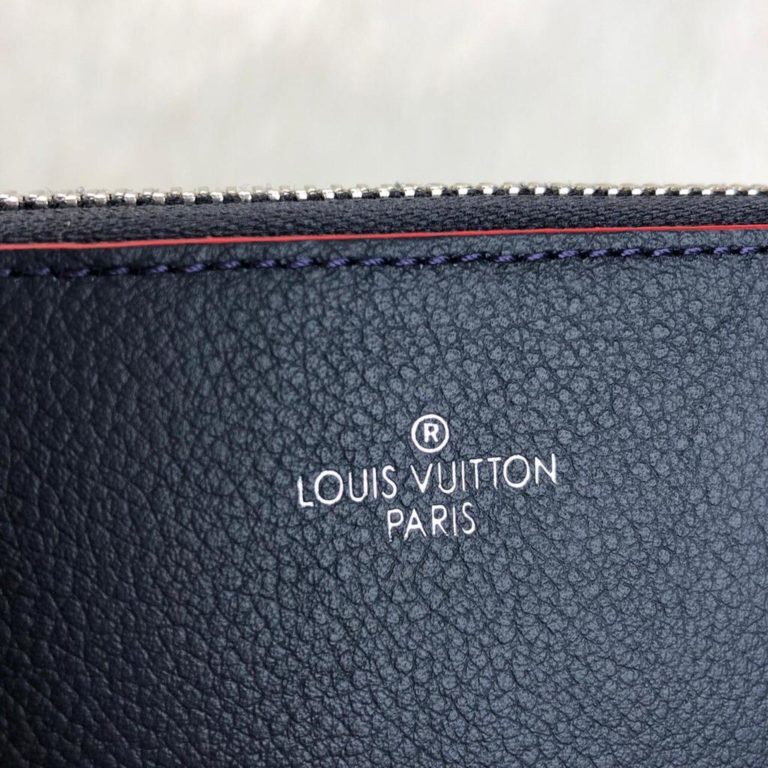 louis vuitton cuzdan Comete lacivert ithal 19x11x3 cm