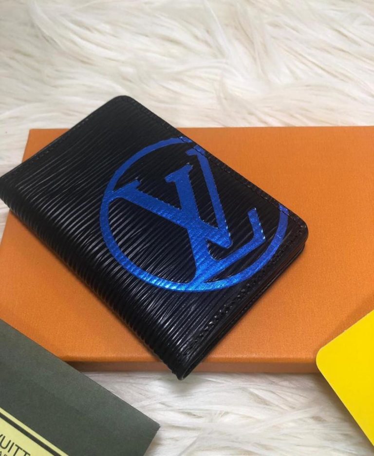 louis vuitton telefon kilifi siyah epi mavi logolu