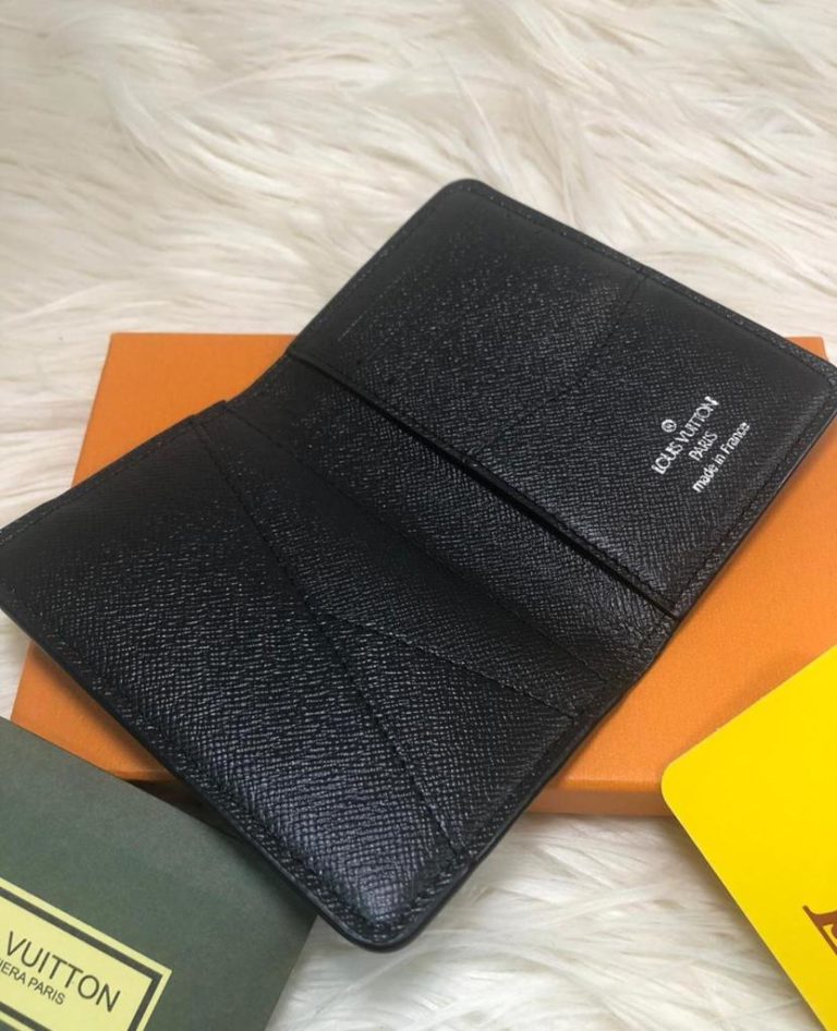 louis vuitton telefon kilifi siyah epi sari logolu