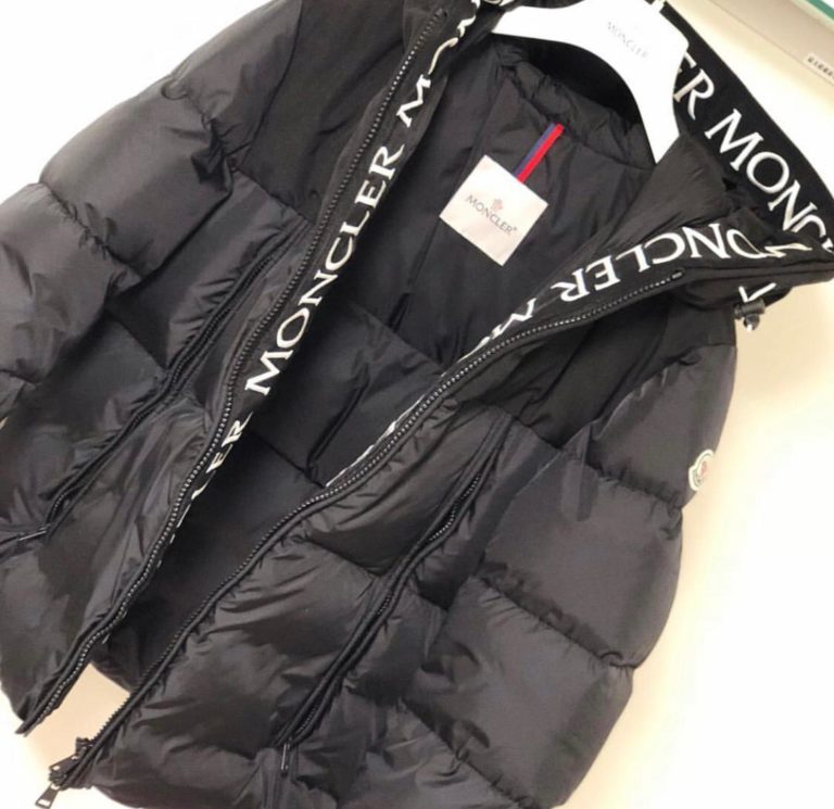 moncler mont erkek siyah beyaz yazili