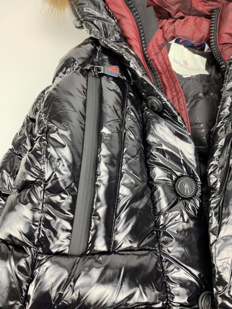 moncler mont parlak iki renk siyah bordo kapuson