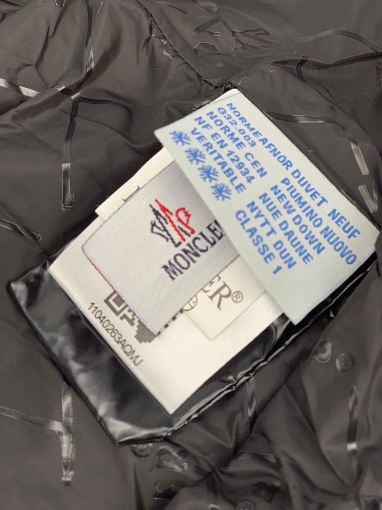 moncler mont parlak iki renk siyah bordo kapuson