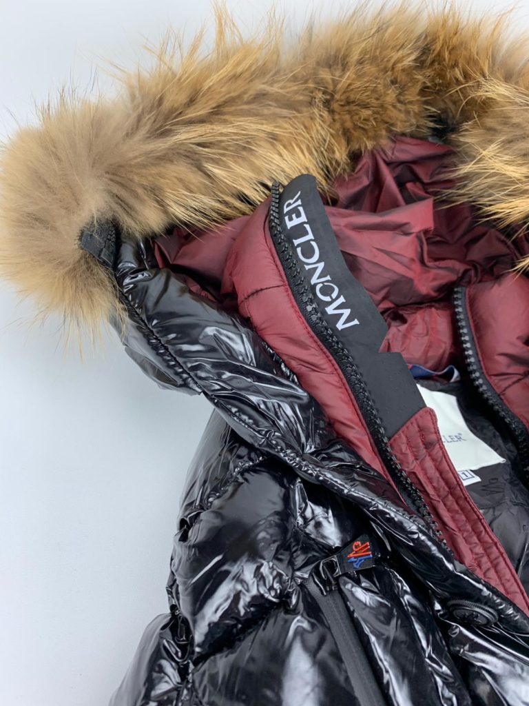 moncler mont parlak iki renk siyah bordo kapuson
