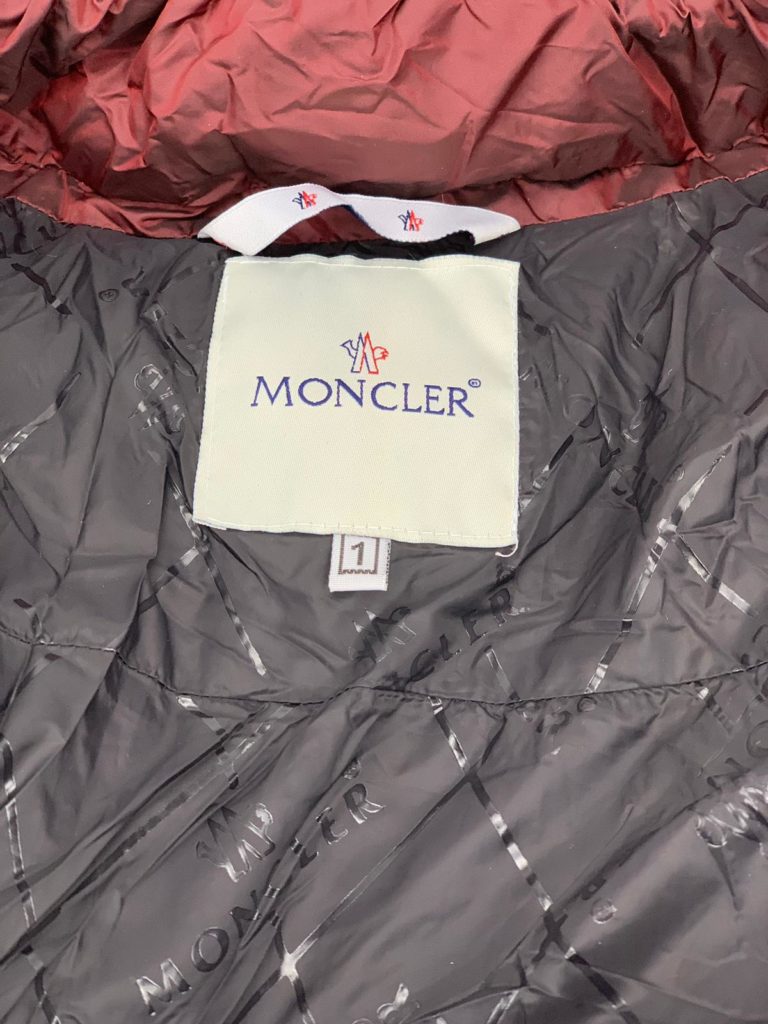 moncler mont parlak iki renk siyah bordo kapuson