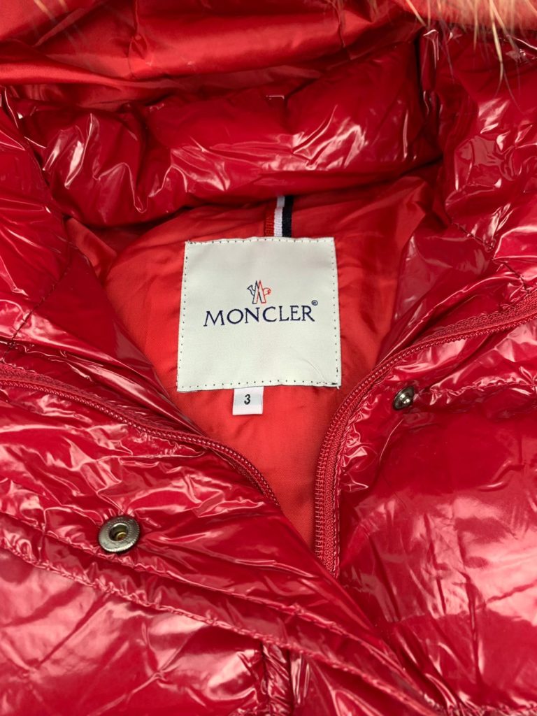 moncler mont parlak kirmizi kapuson