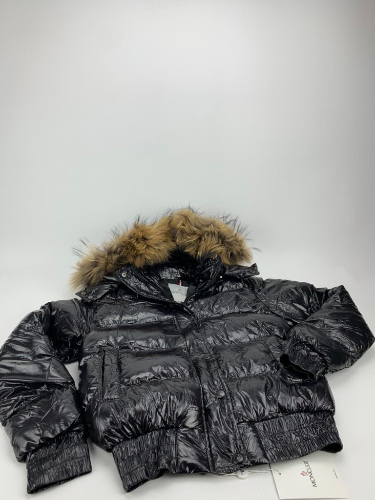 moncler mont parlak siyah kapuson