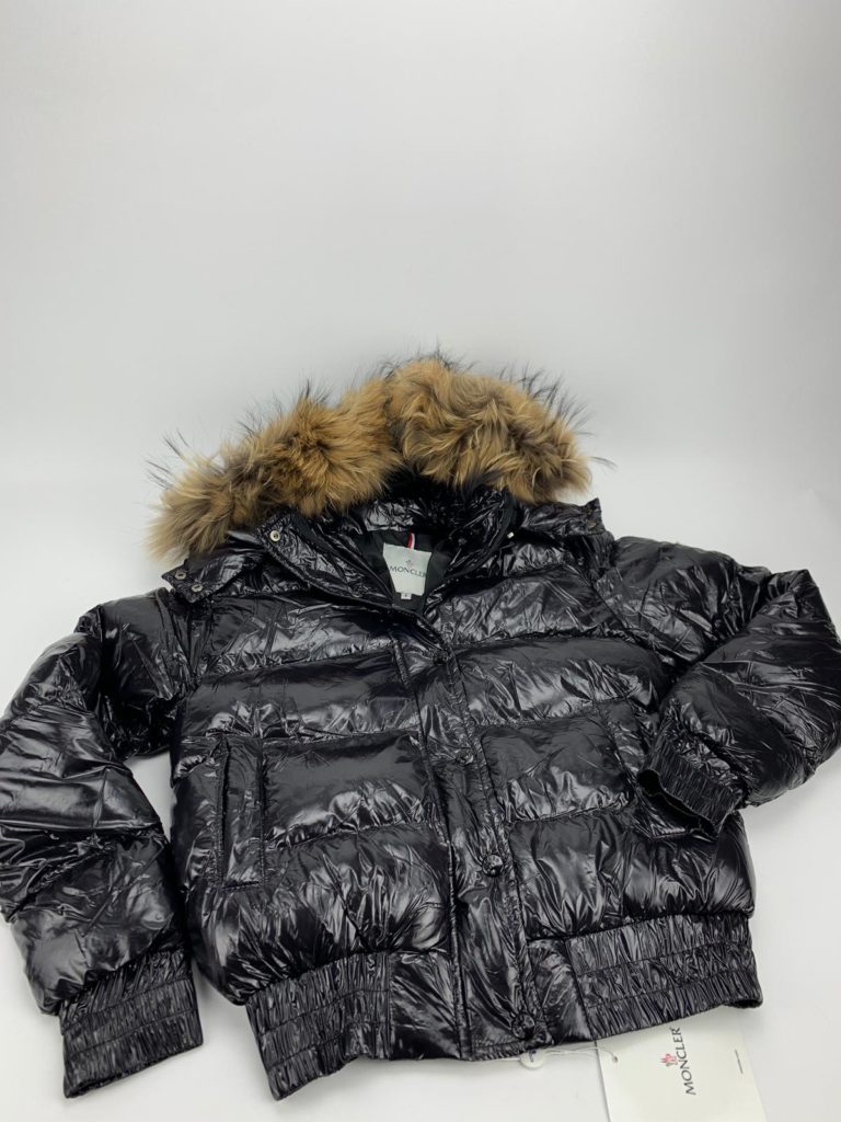 moncler mont parlak siyah kapuson