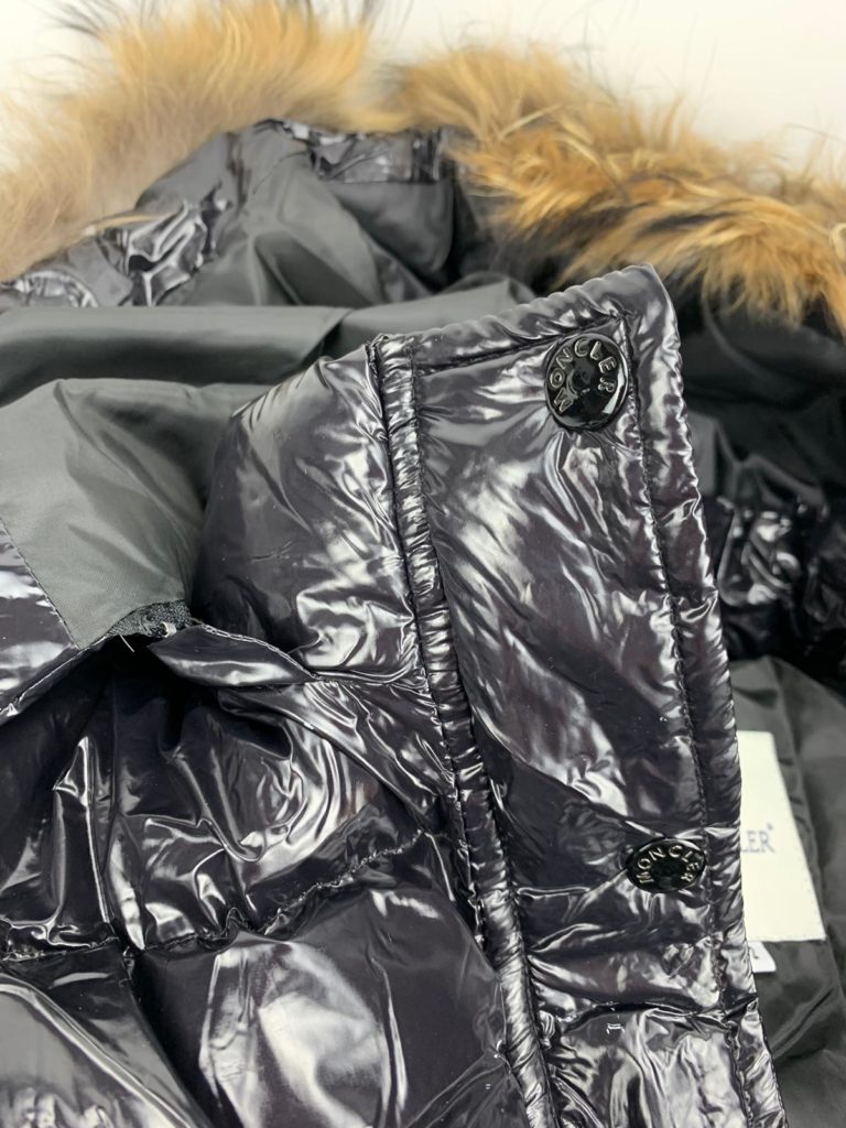 moncler mont parlak siyah kapuson