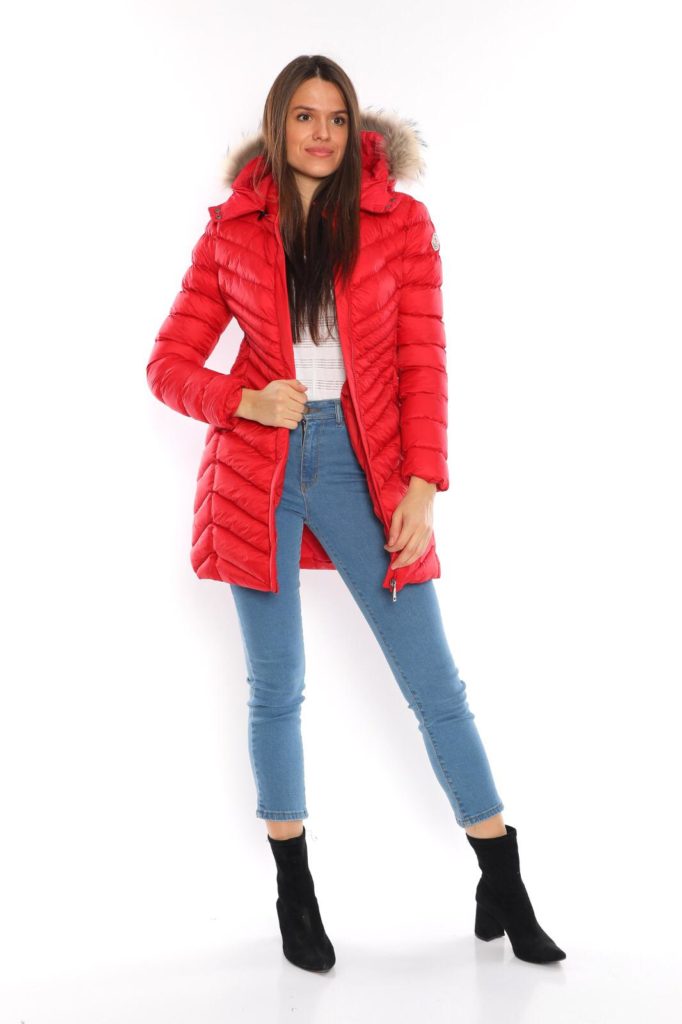 moncler mont uzun mat kirmizi oklu dikis