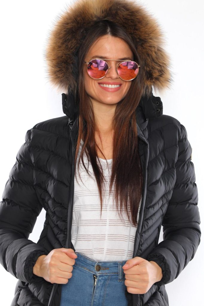 moncler mont uzun mat siyah oklu dikis