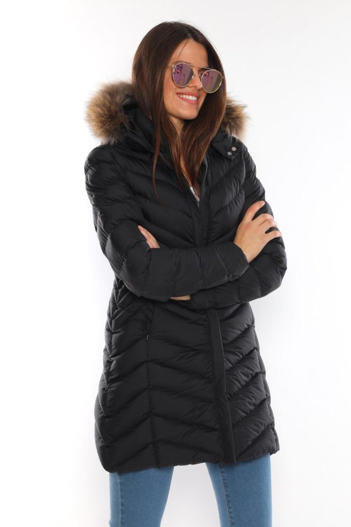 moncler mont uzun mat siyah oklu dikis