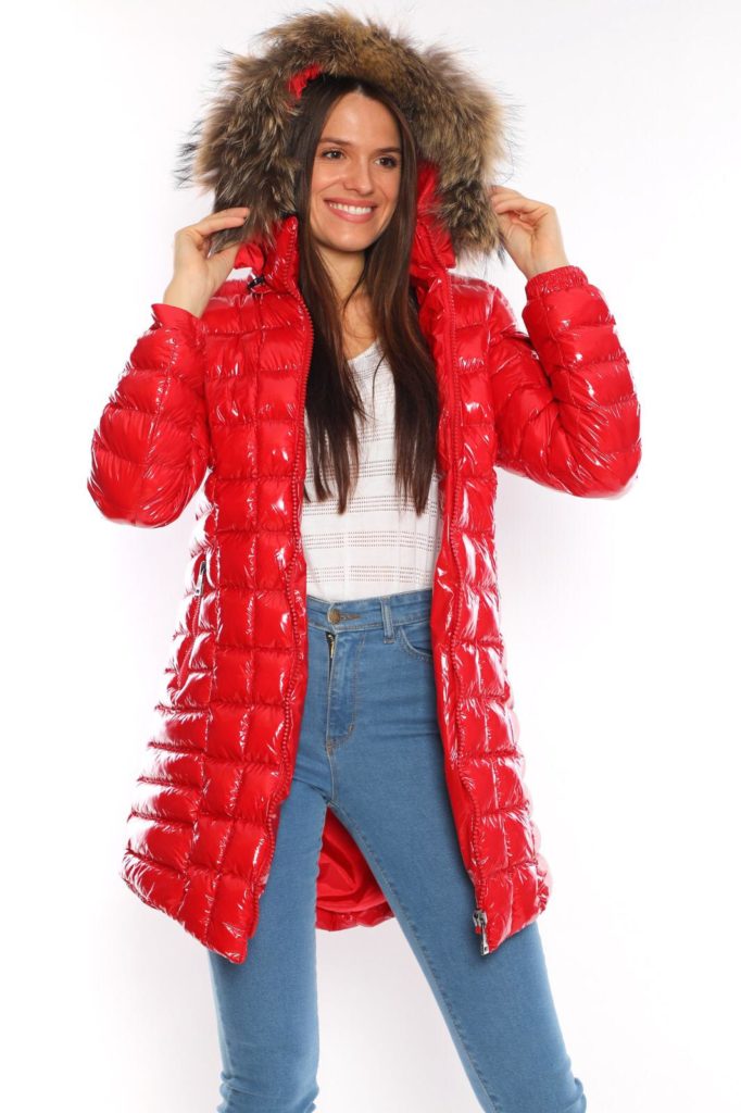 moncler mont uzun parlak kirmizi kare dikisli