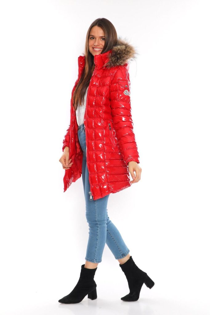 moncler mont uzun parlak kirmizi kare dikisli