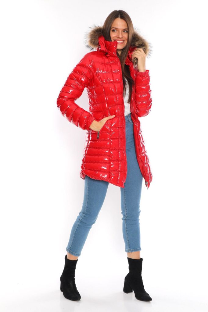 moncler mont uzun parlak kirmizi kare dikisli