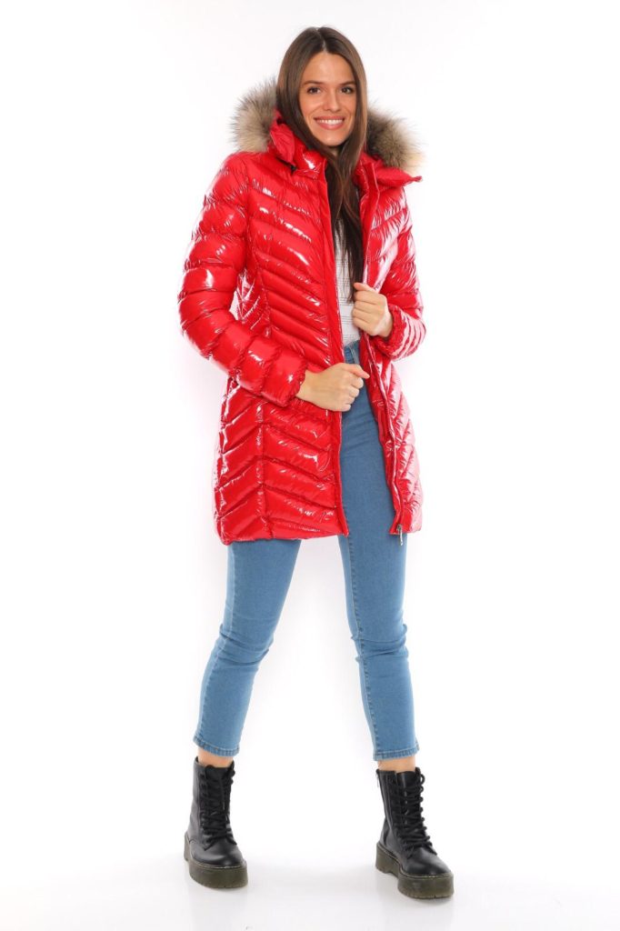 moncler mont uzun parlak kirmizi oklu dikisli