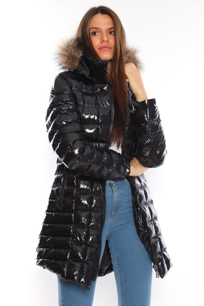 moncler mont uzun parlak siyah kare dikis