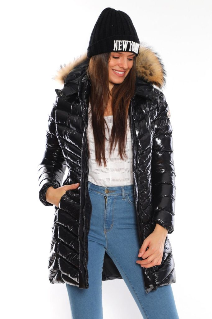 moncler mont uzun parlak siyah oklu dikis
