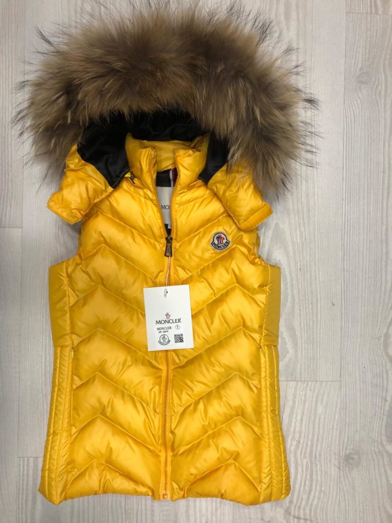 moncler yelek mat sari kapusonlu