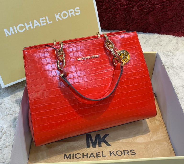 michael kors canta kirmizi crocodile