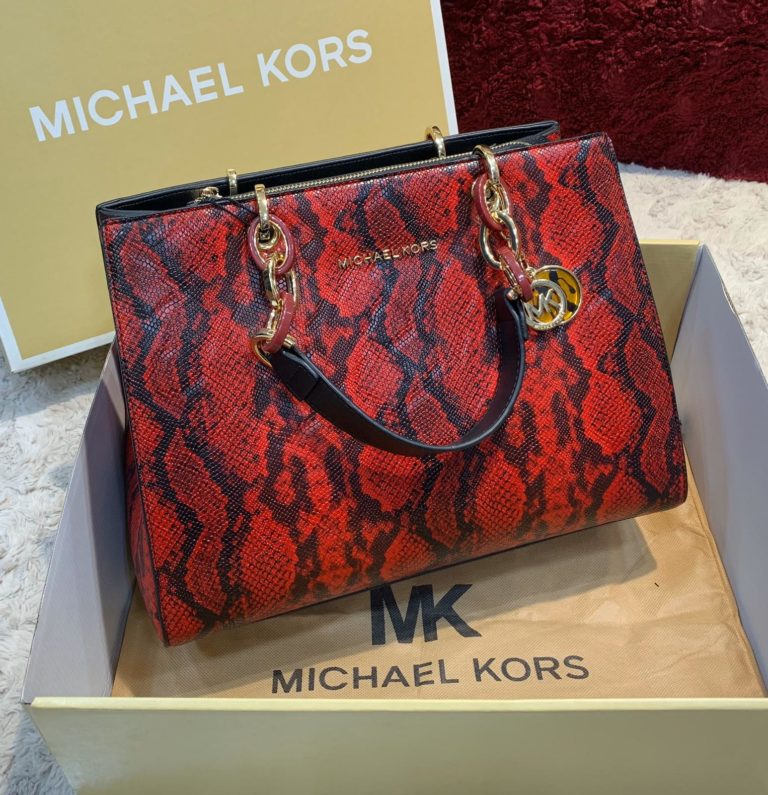 michael kors canta kirmizi yilan desen crocodile