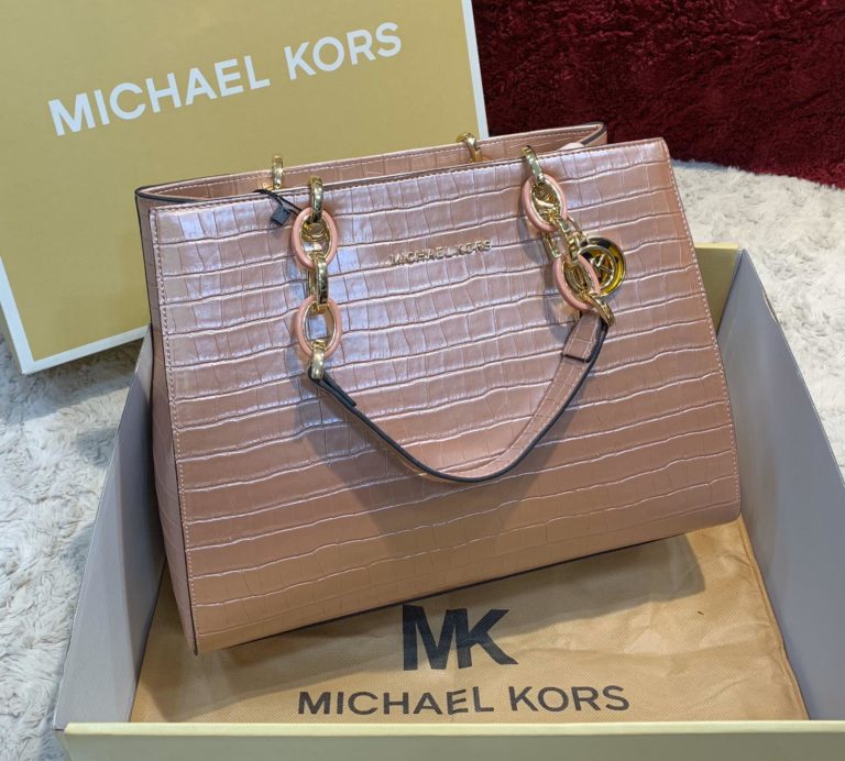 michael kors canta pembe sedefli crocodile