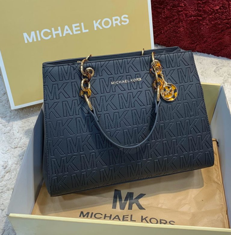 michael kors canta siyah buyuk logo baski