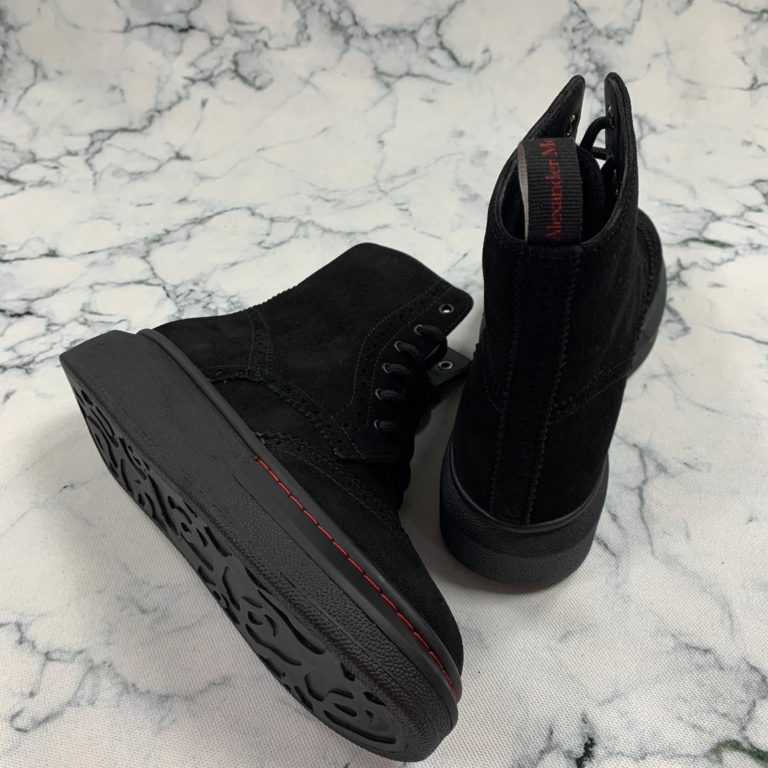 alexander mcqueen ayakkabi suet bot siyah
