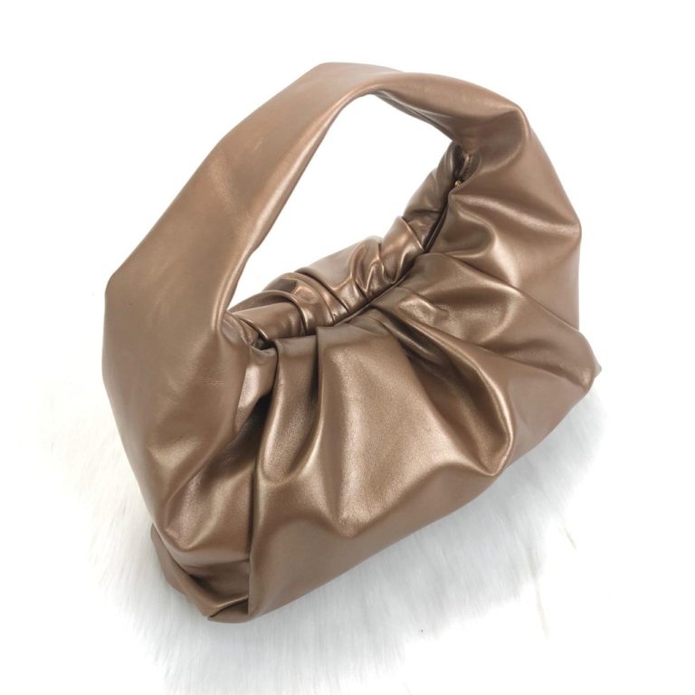 bottega vanetta canta shoulder pouch gold