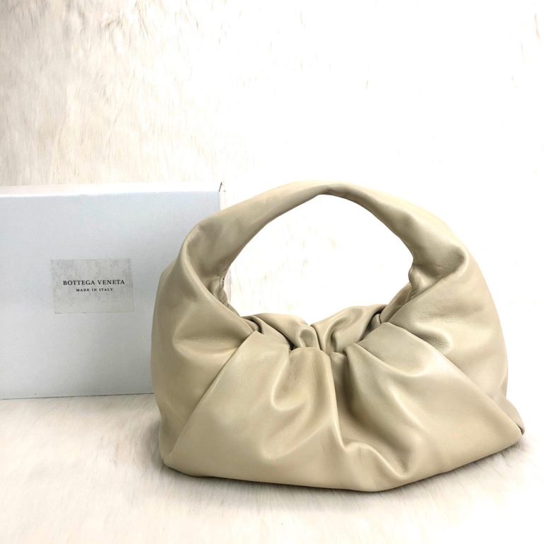 bottega vanetta canta shoulder pouch krem