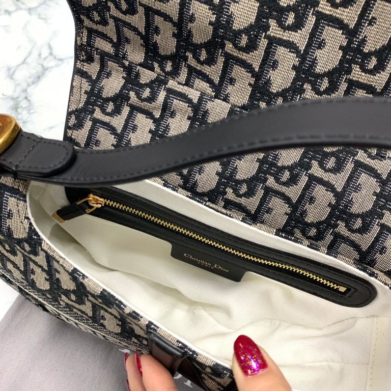 christian dior canta saddle ultra matte 26x20