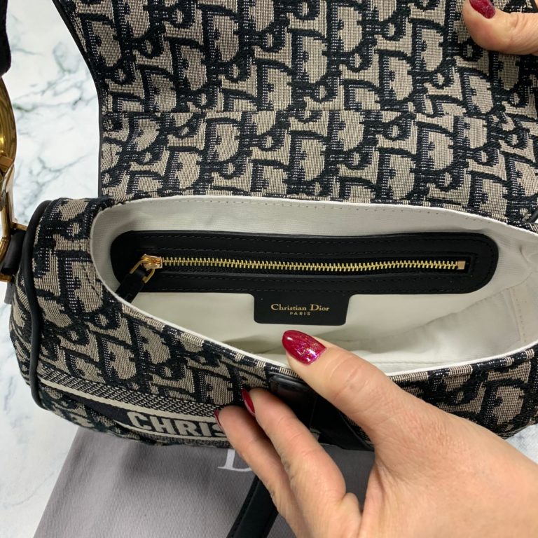 christian dior canta saddle ultra matte 26x20