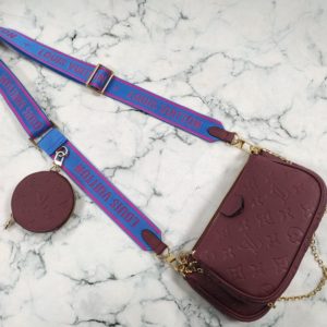 louis vuitton canta multi pochette 3 parca bordo mavi aski