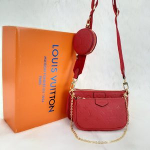 louis vuitton canta multi pochette 3 parca kirmizi kirmizi aski