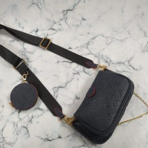 louis vuitton canta multi pochette 3 parca lacivert siyah aski