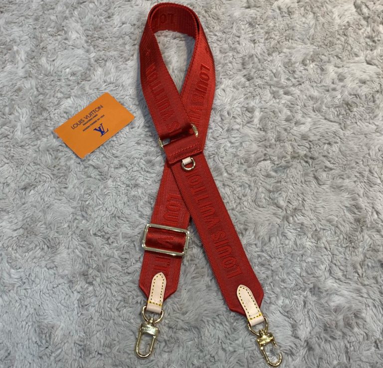 louis vuitton canta multi pochette kirmizi aski