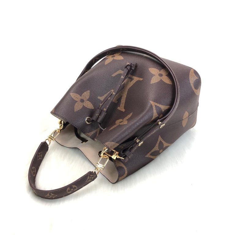 louis vuitton canta neonoe buzmeli monogram 26x26